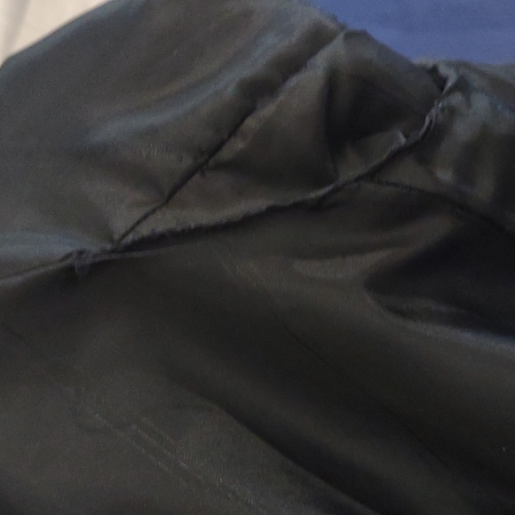 Vintage Carries note long black belted faux wool coat size large - Picture 11 of 11